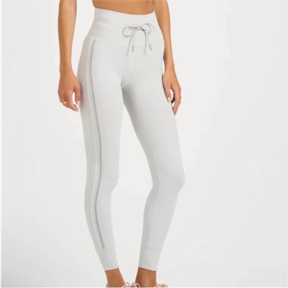 Vuori Striped Daily Legging